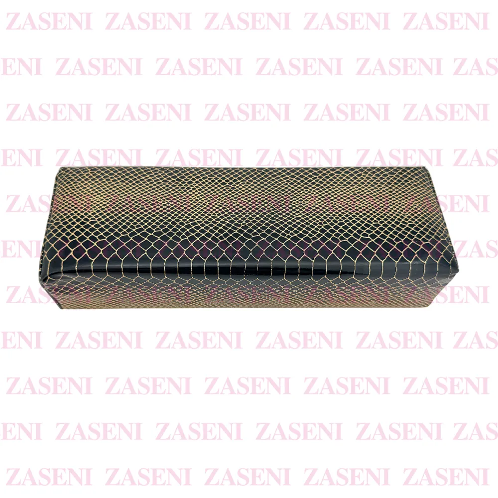 ALMOHADA MANICURA ROCA RAYADO NEGRO Y DORADO