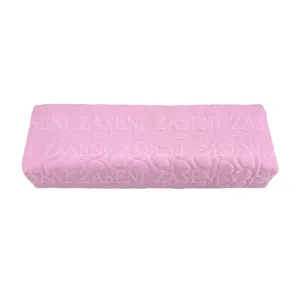 ALMOHADA MANICURA CORAZONES ROSA